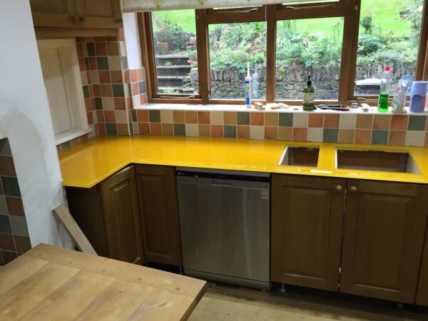 Custom coloured glass worktop from TGP Glass